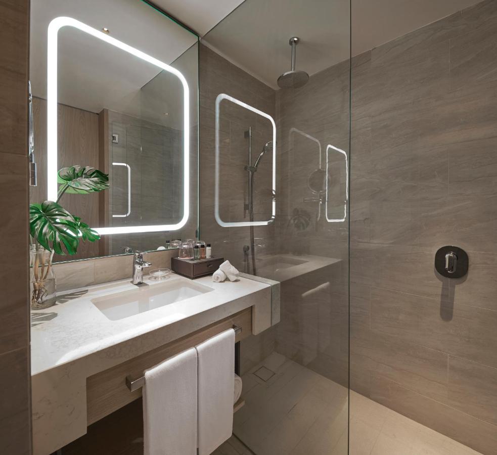 Amari Spice Penang Otel Bayan Lepas Dış mekan fotoğraf Bathroom